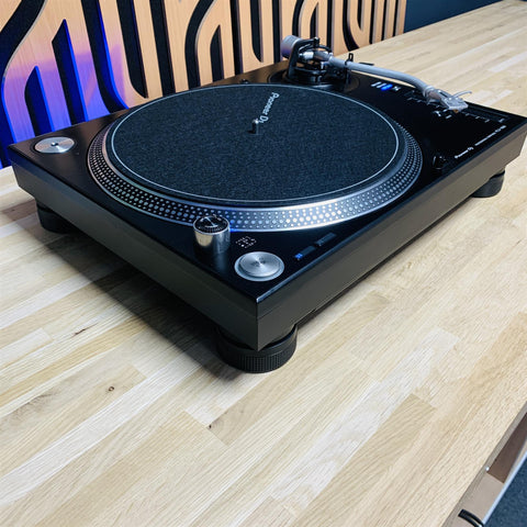 Pioneer DJ PLX-1000 Direct Drive DJ Turntable Pioneer DJ PLX-1000 Direct Drive DJ Turntable