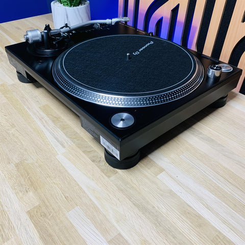 Pioneer DJ PLX-1000 Direct Drive DJ Turntable Pioneer DJ PLX-1000 Direct Drive DJ Turntable