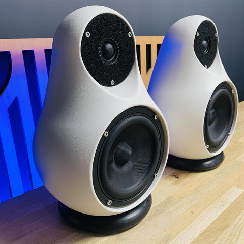 Jern 11 Cast-Iron Bookshelf Speakers (Pair) Jern 11 Cast-Iron Bookshelf Speakers (Pair)
