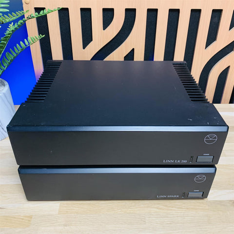Linn LK280 Stereo Power Amplifier with Spark Power Supply Linn LK280 Stereo Power Amplifier with Spark Power Supply