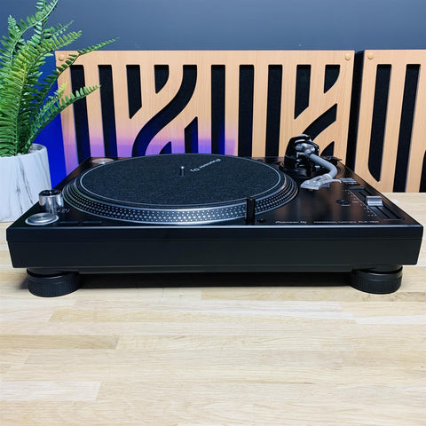 Pioneer DJ PLX-1000 Direct Drive DJ Turntable Pioneer DJ PLX-1000 Direct Drive DJ Turntable
