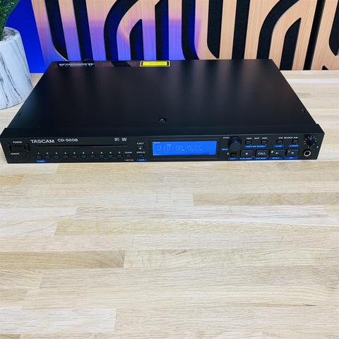 Tascam CD-500B Balanced Single-rackspace CD Player Tascam CD-500B Balanced Single-rackspace CD Player