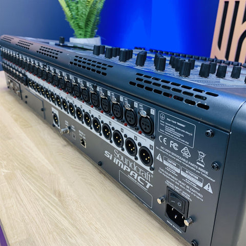 Soundcraft Si Impact Professional Digital Mixing Console With Digital & Midi Expansion Card Soundcraft Si Impact Professional Digital Mixing Console With Digital & Midi Expansion Card