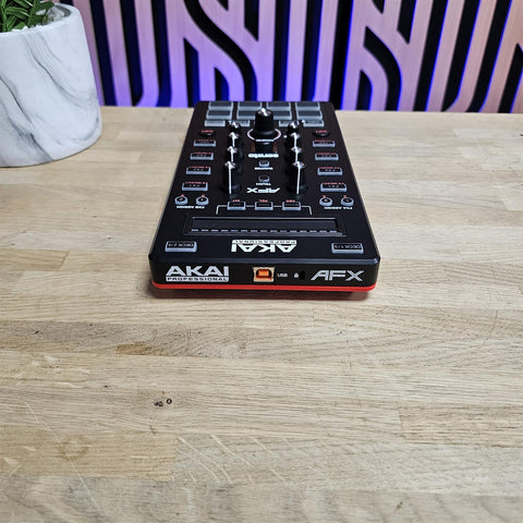 Akai Professional AFX DJ Controller (Serato) Akai Professional AFX DJ Controller (Serato)