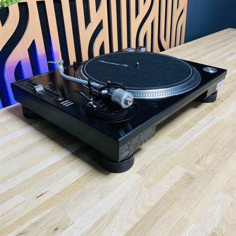 Pioneer DJ PLX-1000 Direct Drive DJ Turntable Pioneer DJ PLX-1000 Direct Drive DJ Turntable