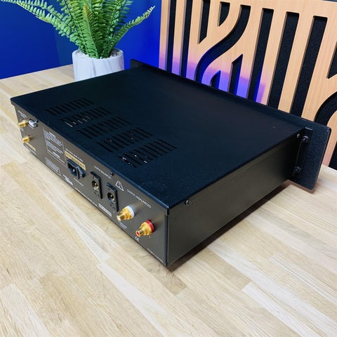Magnum Dynalab MD102 Analogue FM Tuner Magnum Dynalab MD102 Analogue FM Tuner