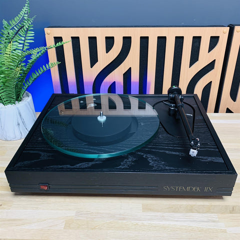 Systemdek IIX Glass Platter Belt-Drive Turntable Rega Moth Arm w/AT3600L Cartridge Systemdek IIX Glass Platter Belt-Drive Turntable Rega Moth Arm w/AT3600L Cartridge
