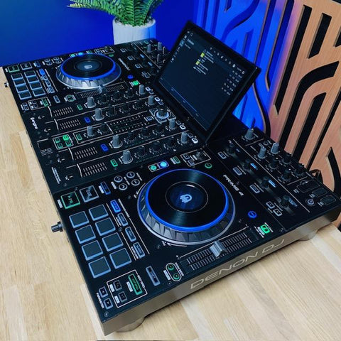 Denon DJ Prime 4 Standalone DJ Controller Denon DJ Prime 4 Standalone DJ Controller