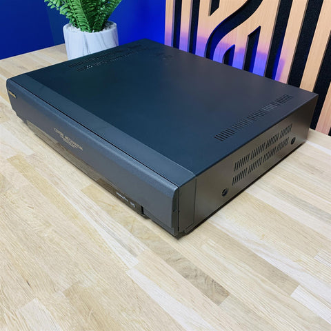 Toshiba V-813B Nicam Stereo VCR + VHS with Remote Toshiba V-813B Nicam Stereo VCR + VHS with Remote
