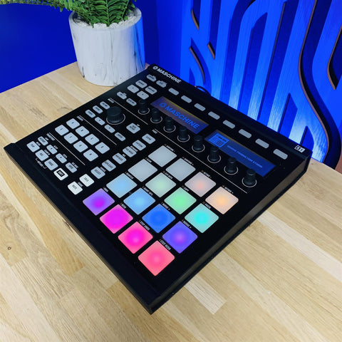 Native Instruments Maschine MK2 Native Instruments Maschine MK2