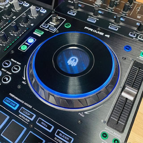 Denon DJ Prime 4 Standalone DJ Controller Denon DJ Prime 4 Standalone DJ Controller