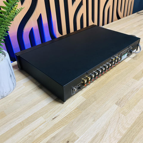 Rotel RC-850 Pre-Amplifier Rotel RC-850 Pre-Amplifier