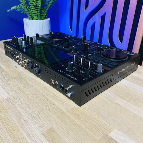 Denon DJ Prime Go DJ Controller Denon DJ Prime Go DJ Controller