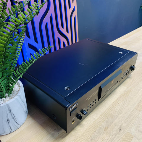 Sony CDP-XB930 Compact Disc Player Sony CDP-XB930 Compact Disc Player