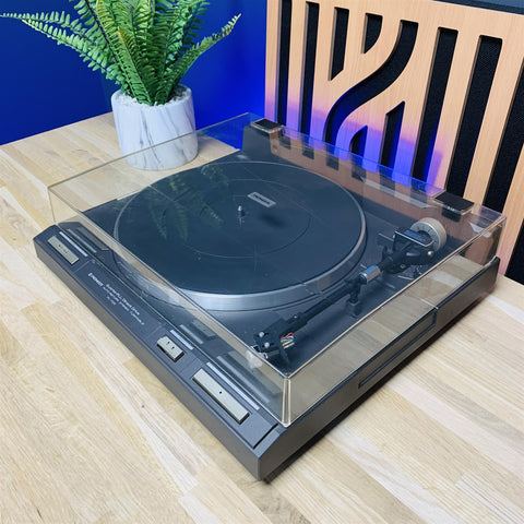 Pioneer PL-705 Auto-Return Direct-Drive Turntable with AT3600L Cartridge + Stylus Pioneer PL-705 Auto-Return Direct-Drive Turntable with AT3600L Cartridge + Stylus