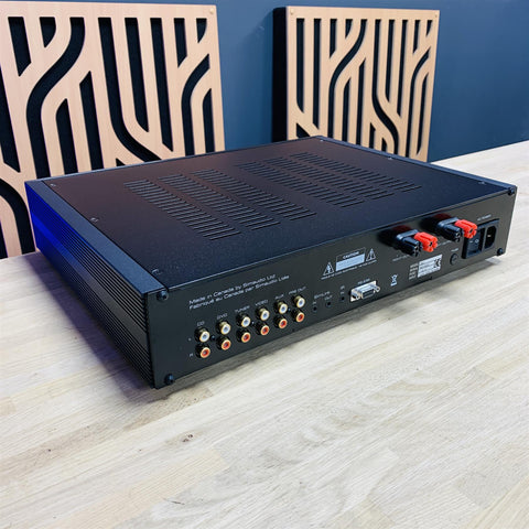 Moon 250i Integrated Amplifier