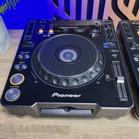 Pioneer DJ CDJ-1000 MK3 CD Players (Pair)