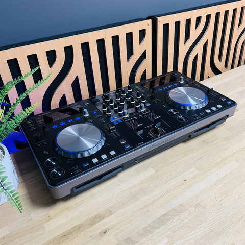 Pioneer DJ XDJ-R1 Wireless DJ System Black 2-Channel Controller