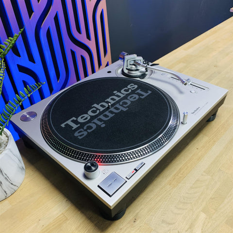 Technics SL-1200 MK7 Direct Drive DJ Turntable