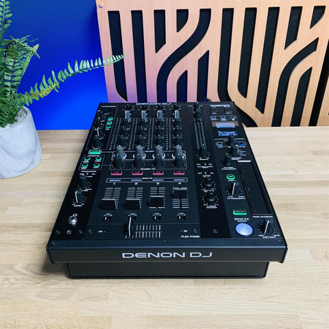 Denon DJ X1800 Mixer