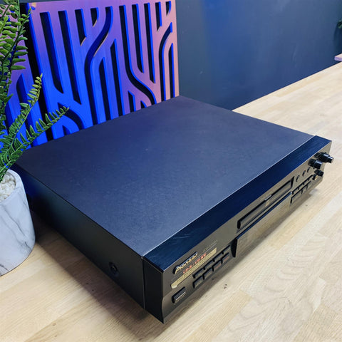 Pioneer PDR-555RW CD Recorder Player