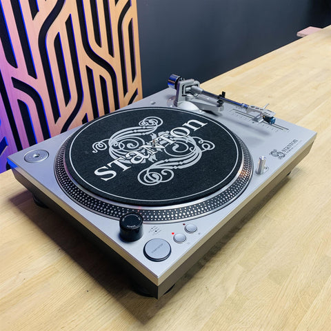 Stanton STR8-50 DJ Turntable