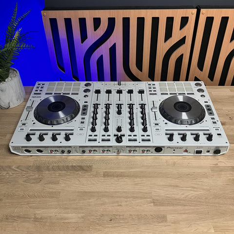 Pioneer DJ DDJ-SX 4 Channel Serato Controller White
