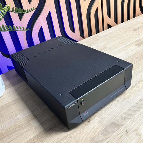 Cyrus 8 Power Amplifier Mono / Stereo