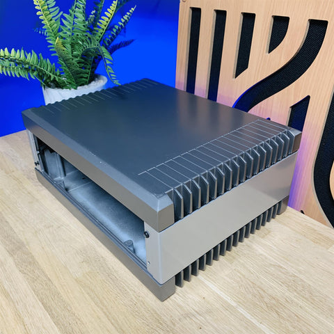 QUAD 909 Power Amplifier Chassis