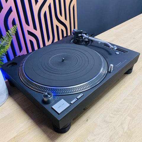 Technics SL-1210 GR Grand Class Direct Drive Turntable