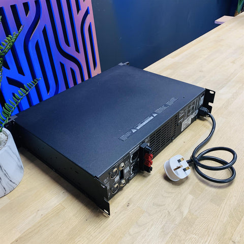 QSC PLX 2402 2400 Watt Power Amplifier