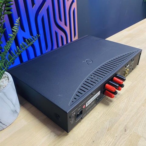 Arcam Alpha 8 Power Amplifier