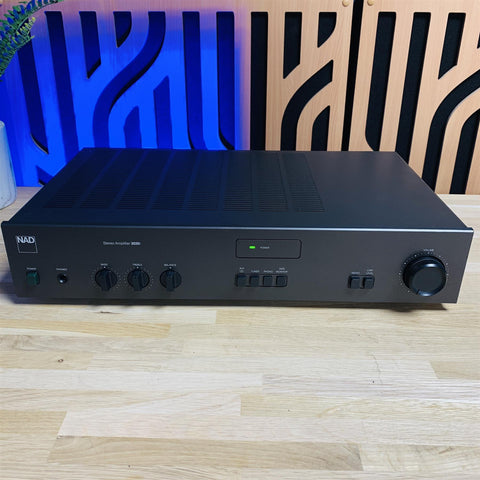 NAD 3020i Stereo Amplifier