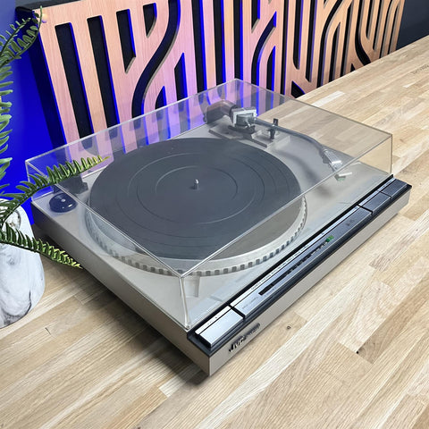 JVC QL-A5 Quartz Direct Drive Turntable With Audio Technica AT95E Cartridge