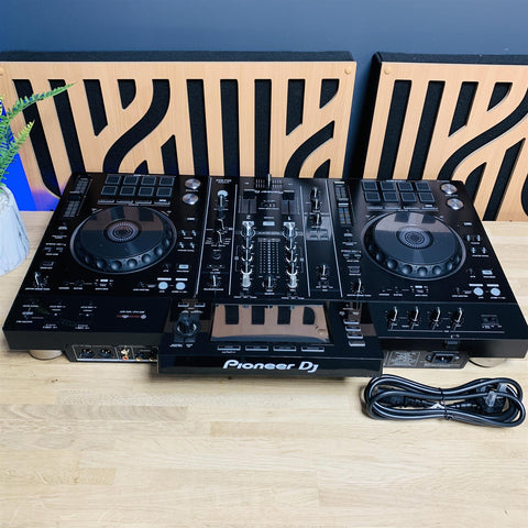 Pioneer DJ XDJ-RX2 2 Channel All In One Controller With Flight Case