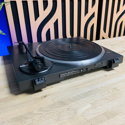 Technics SL-Q210 Quartz Direct Drive Automatic Turntable