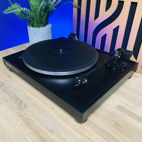 Ariston Q Deck Stereo Turntable fitted with an Ortofon cartridge