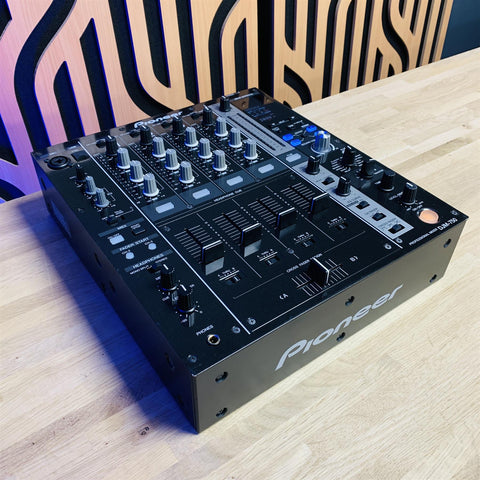 Pioneer DJM-750 Mixer