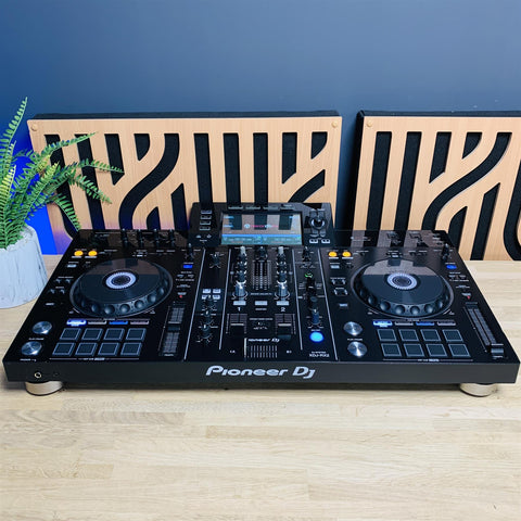 Pioneer DJ XDJ-RX2 2 Channel All In One Controller With Flight Case