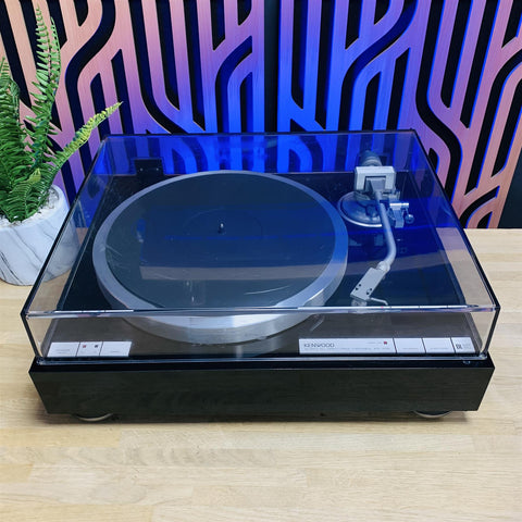 Kenwood KD-7010 Direct Drive Quartz Turntable With Audio Technica Cartridge