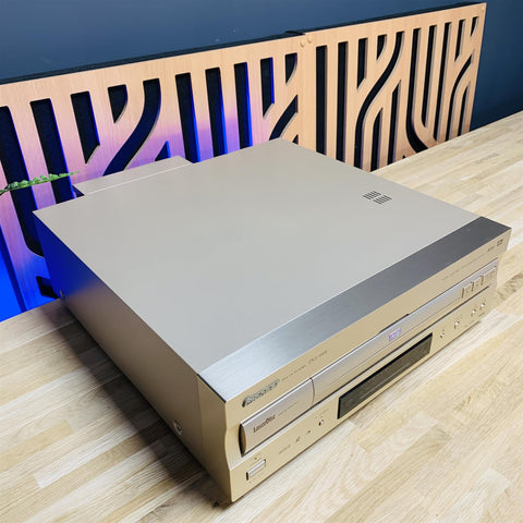 Pioneer DVL-919E Laserdisc/DVDCD/Video CD Player