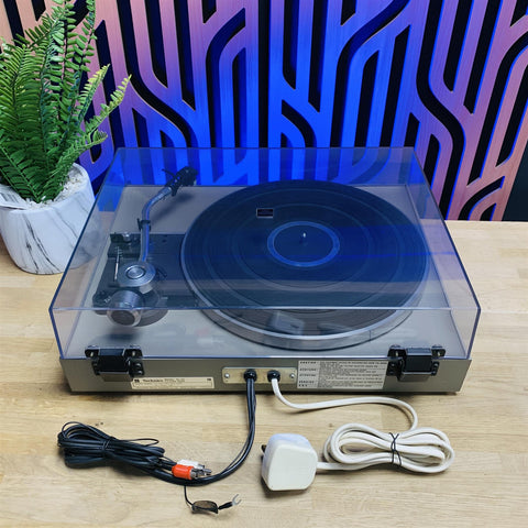 Technics SL-20 FG Servo Belt Drive Turntable