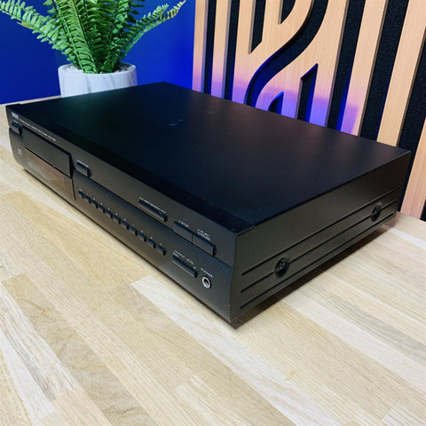 Yamaha CDX-490 CD Player