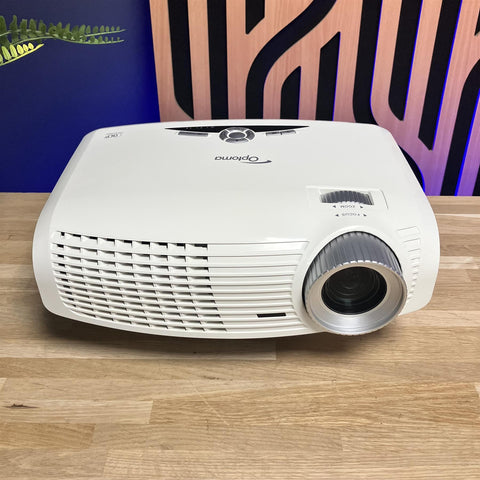 Optoma HD25E Full HD 1080P 3D DLP Projector (3851 Lamp Hours) Vogel Bracket & Remote Control