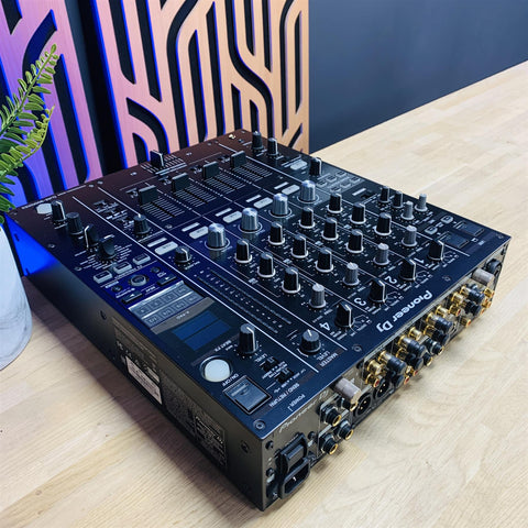 Pioneer DJ DJM-900 NSX2 4 Channel Mixer With Magma Flight Case