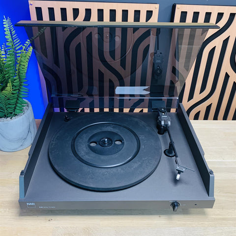 NAD 5120 Semi Automatic Hi Fi Turntable Record Player