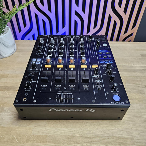 Pioneer DJ DJM-750 MK2 4 Channel Mixer