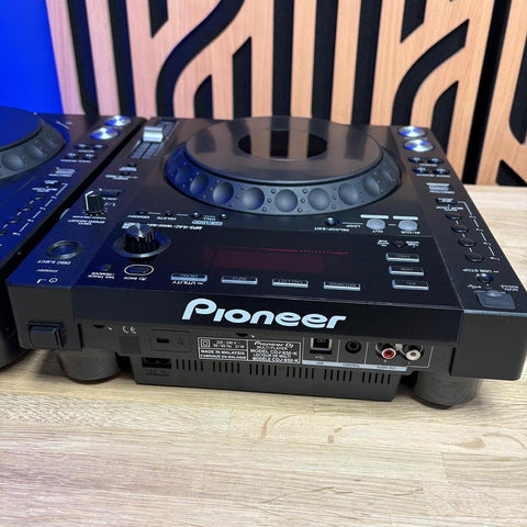 Pioneer CDJ-850 (Pair)