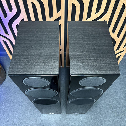 Wharfedale Diamond 230 Black Speakers