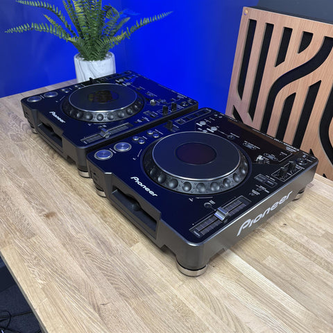 Pioneer CDJ 1000 MK3 Pair